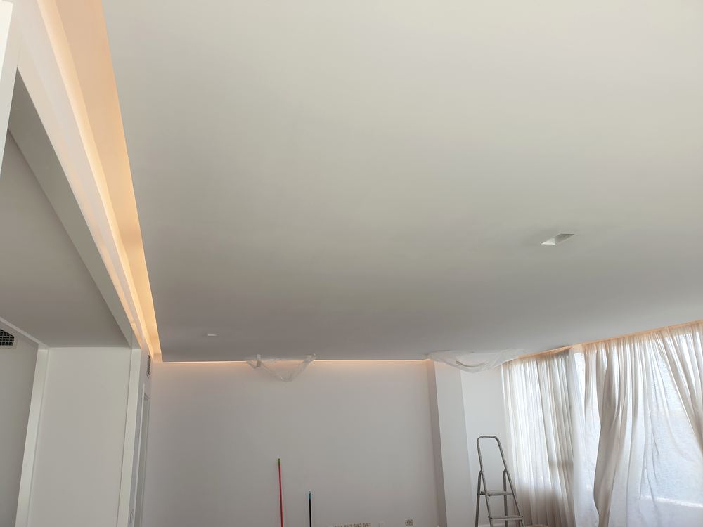 Techo de pladur con foseado y luz LED indirecta